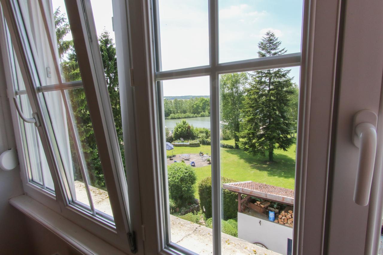 Domaine Du Port Sainte Marie Villa Maizieres-les-Vic Exteriör bild